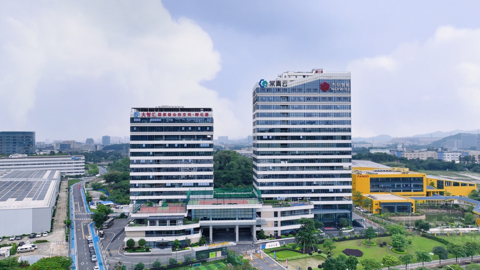 kaiyun开云电竞大厦（晴天）